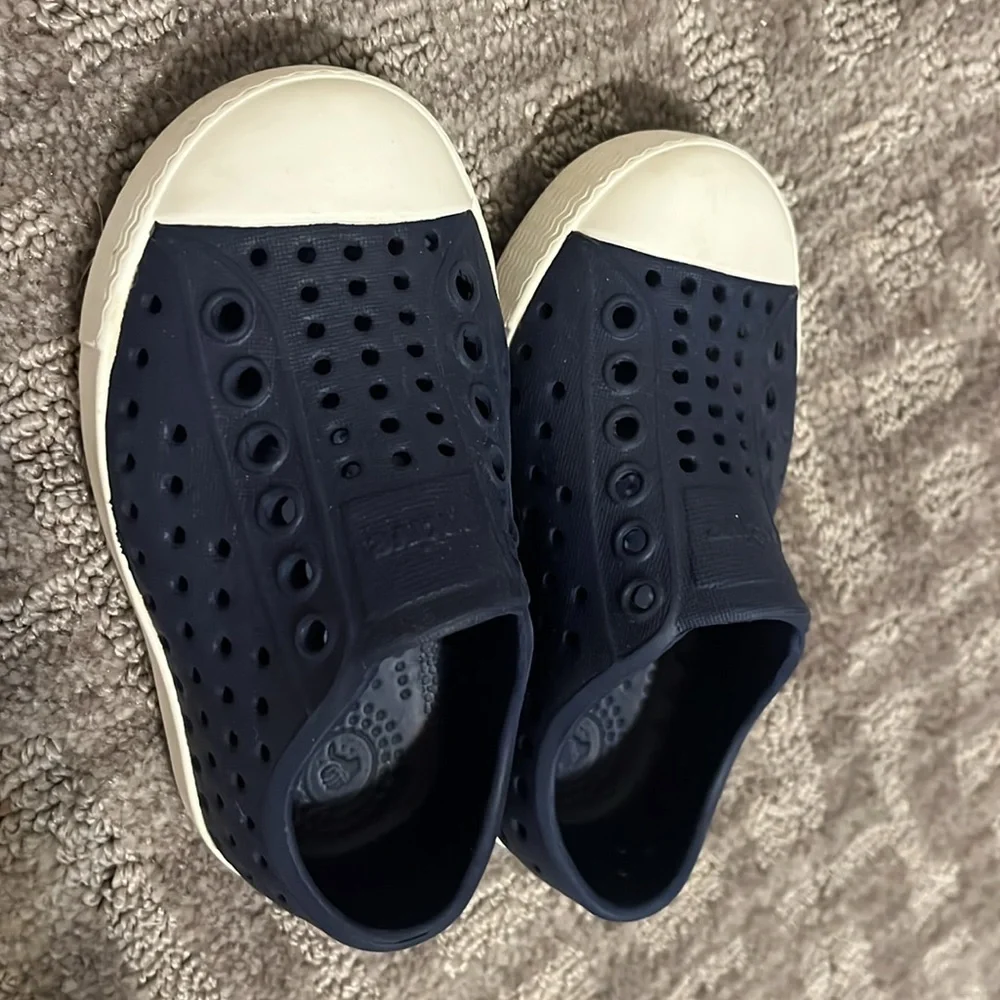 Native Shoes Kids Navy Blue Slip-On Water Shoes with White Toe